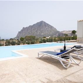 3 bedroom villa with pool & sea views, Cornino, sleeps 6-7